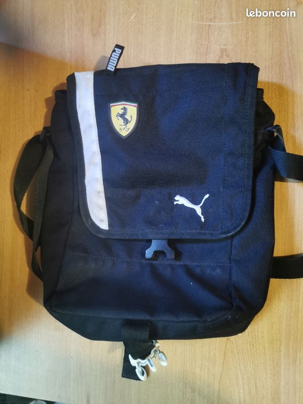 Sacoche ferrari (image 1)