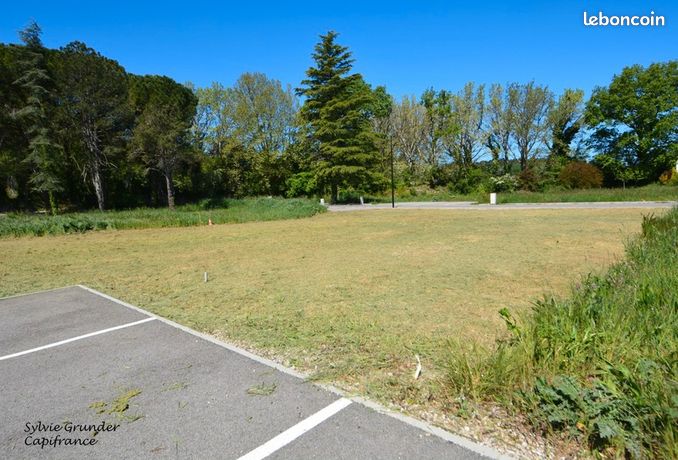 Terrain 630 m² Lamanon