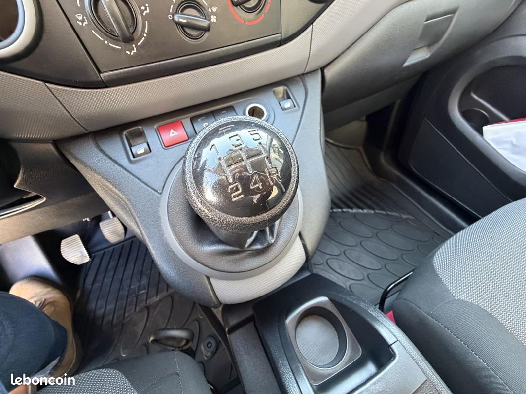 CITROEN BERLINGO 1.6 BlueHDi - 75 III FOURGON Fourgon M Club 1000 kg PHASE 1 (image 15)