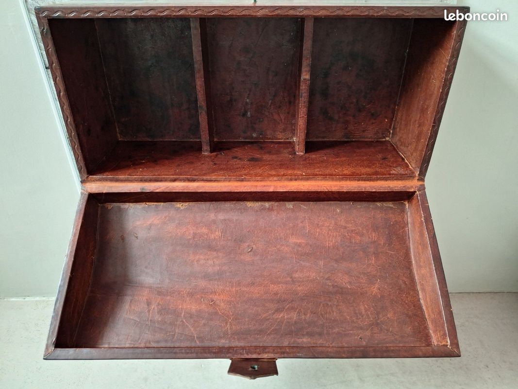 Coffre en cuir et bois (image 5)
