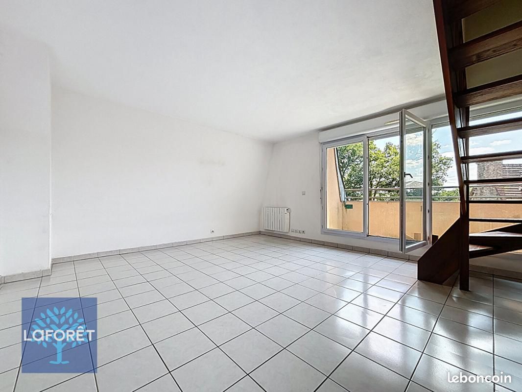 Appartement 3 pièce(s) 59 m²à louer Dammarie-les-lys