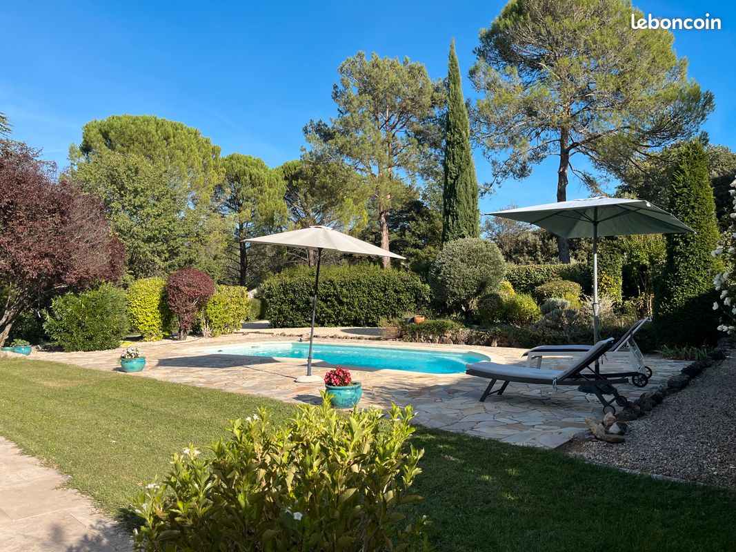 Maison 8 pièces 230 m² · à Jouques · 230 m² · 1 125 000 €