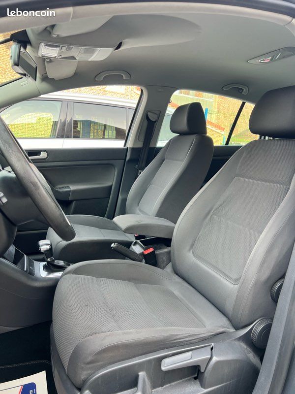 VOLKSWAGEN GOLF V PLUS 1.9 TDI 105 CH DSG6 BOÎTE AUTO / Clim / CarPlay / GPS / Jante / Régulateur / Carnet Complet VW / GARANTIE (image 5)