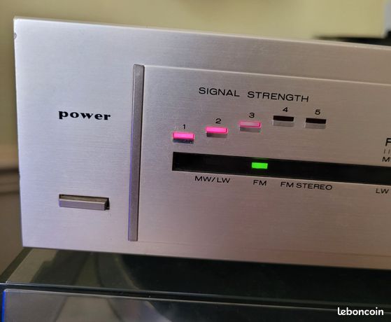 Beau tuner stéréo Marantz ST 310 Hifi récepteur radio FM/MW ST310