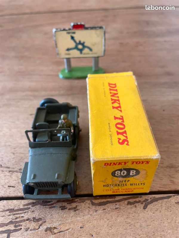 Ancien Jouet De Bazar - Grosse Jeep De Collection - Marque Disney - Occasion Vintage