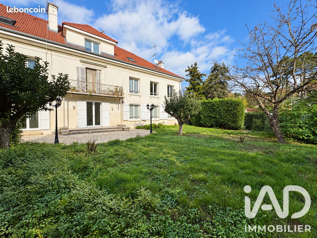 Appartement 3 pièces 53 m² · à Villecresnes · 53 m² · 235 000 €