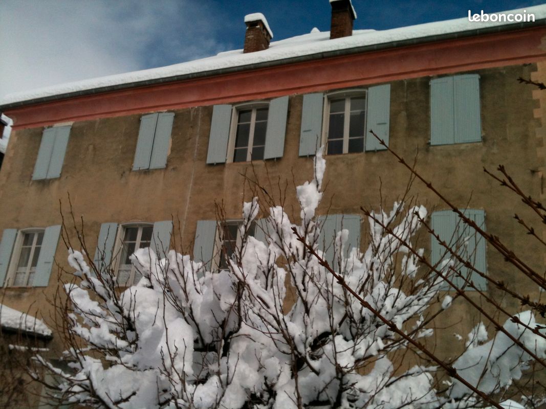Appartement 5 pièces 120 m² · à La Roche-des-Arnauds · 120 m² · 1 000 €/mois