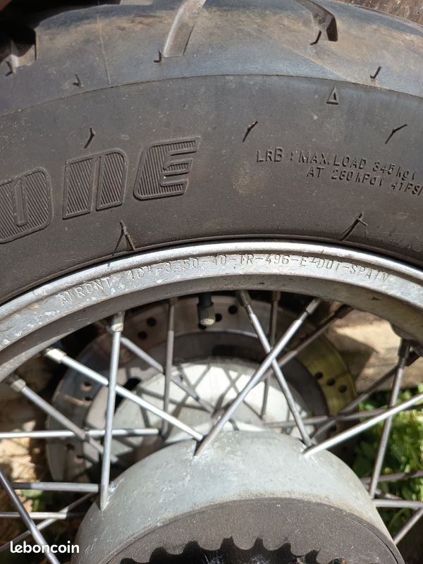 Roue arrière Triumph 900 thunderbird (image 3)