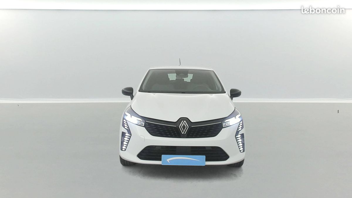 RENAULT Clio TCe 90 Evolution (image 8)