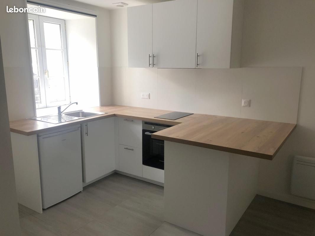 Appartement 1 pièce 25 m² - Thouars 79100 (image principale 0)