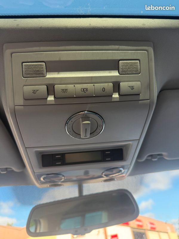 VOLKSWAGEN MULTLIVAN 2.5 TDI 174 CV Highline/ ABT/ Toit Ouvrant/ Jantes Alu ABT (image 6)