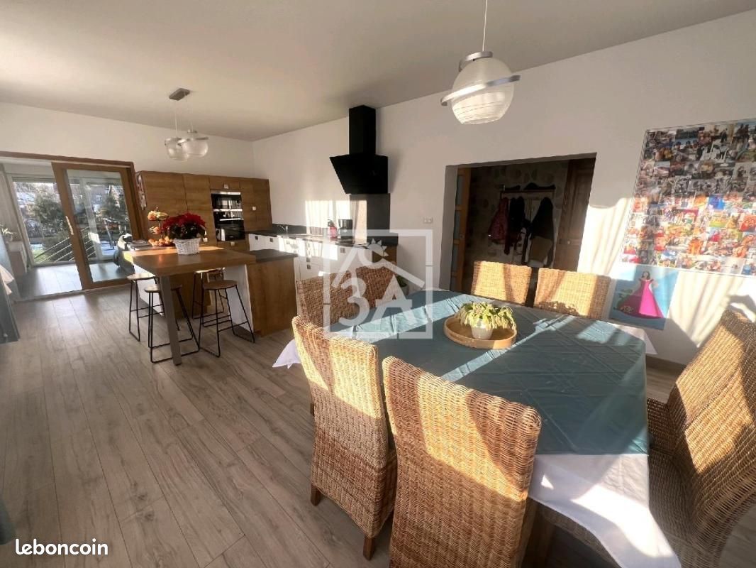 Maison 9 pièces 163 m² · à Annezin · 163 m² · 285 000 €