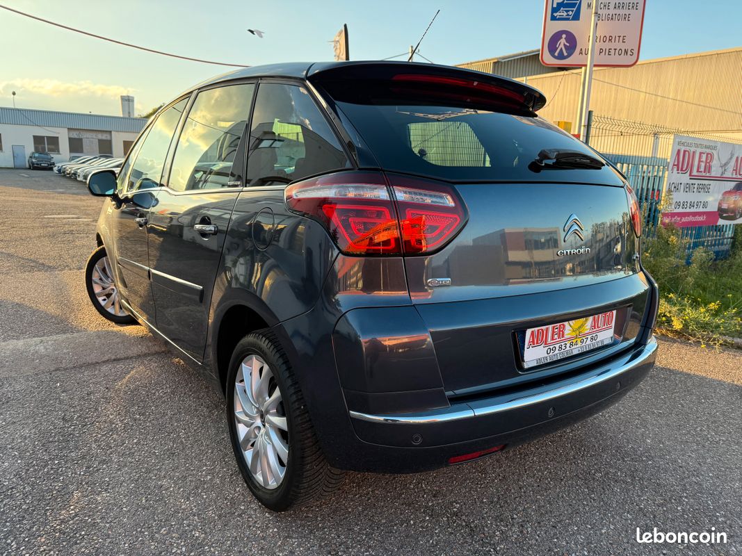 Citroën C4 Picasso 1.6 e-HDI 110ch Exclusive BMP6 (image 2)