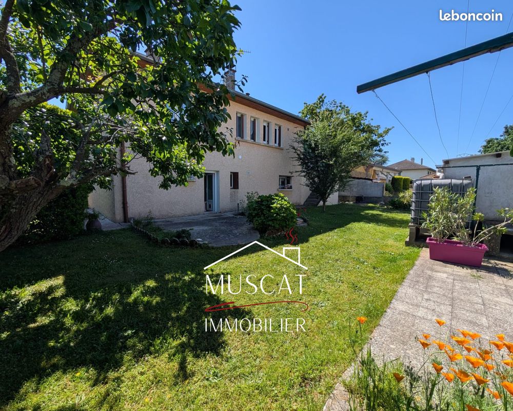 Maison 5 pièces 130 m² · à Saint-Bonnet-de-Mure · 130 m² · 346 000 €