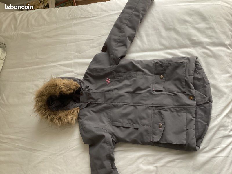 Manteau fille marque wanabee 10 ans grise (image 1)