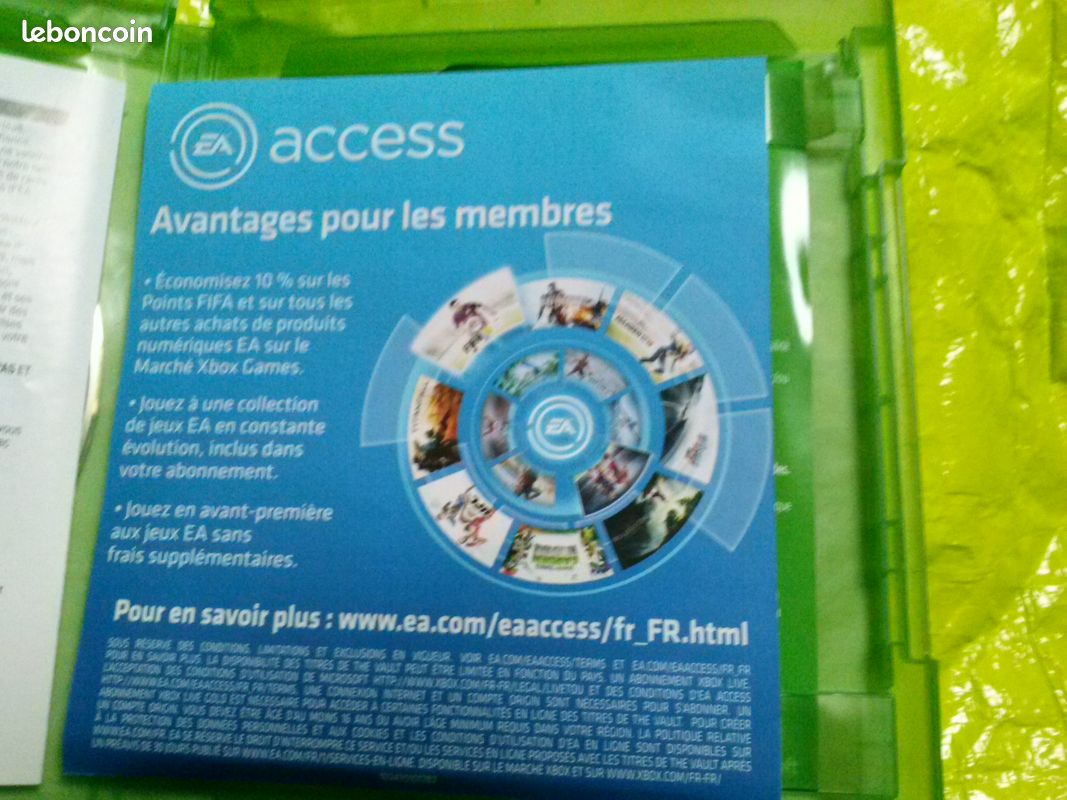 Jeu Xbox One Fifa 2016 (boîte + docu) (image 17)