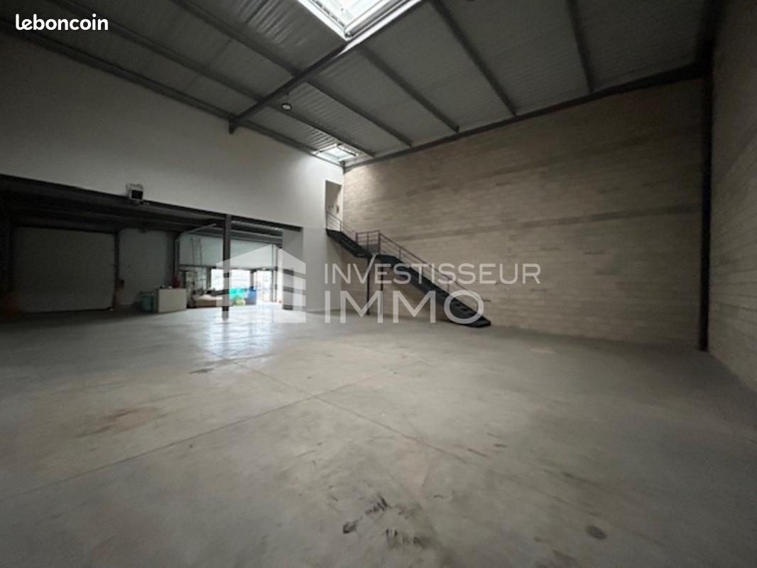 Local industriel 530 m² (image 1)