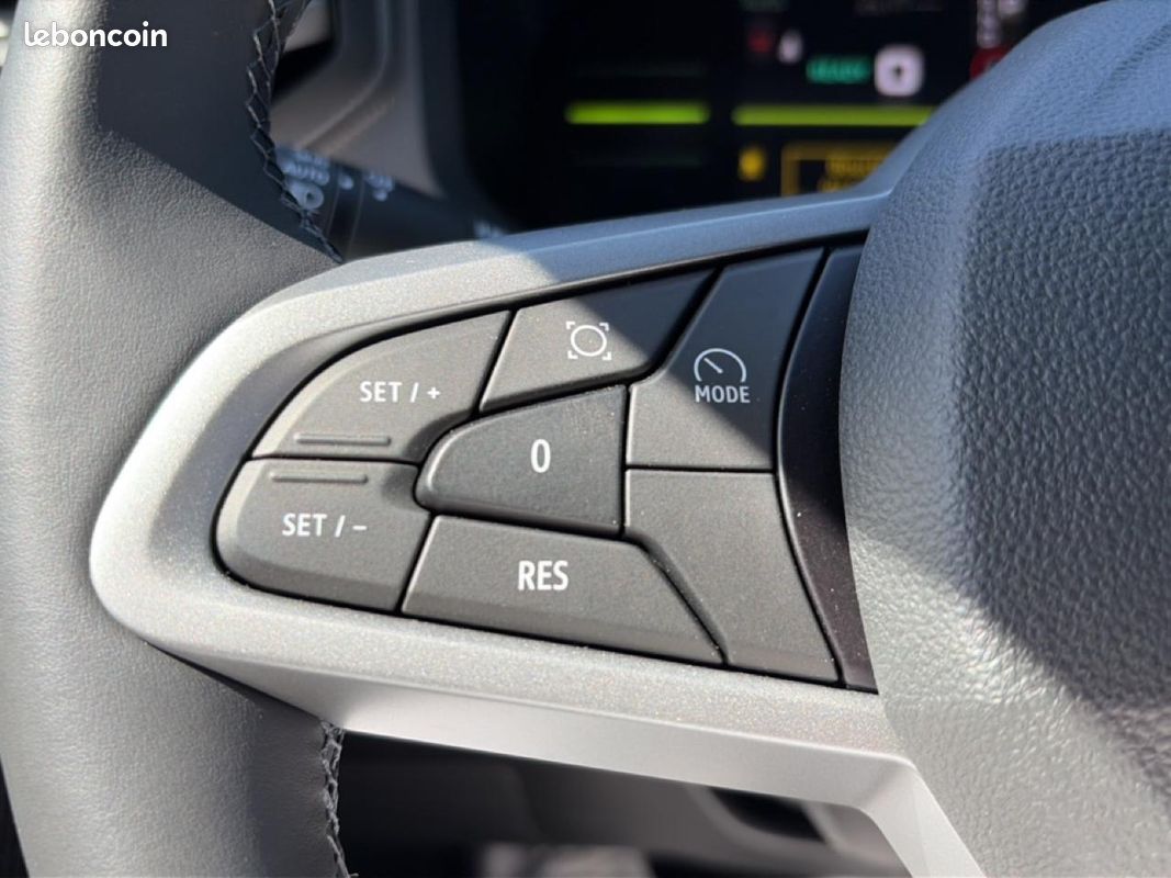 DACIA DUSTER 1.2 hybrid-g 150 expression 4x4 (image 16)