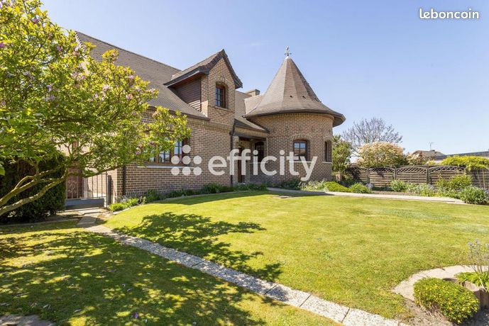 Maison 7 pièces 226 m²