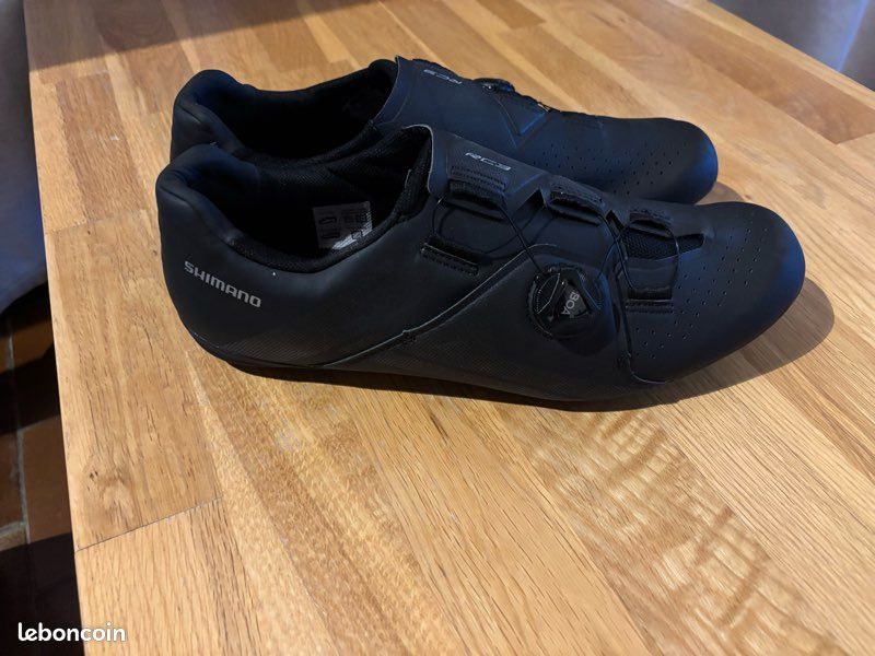 Chaussures Cyclisme Shimano SH Taille 44 UE Noires - Occasion Homme/femme