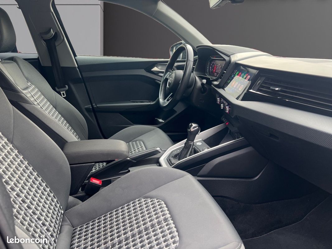 AUDI A1 CITYCARVER 2019 30 TFSI 116 ch S tronic 7 Design, Apple CarPlay, Caméra de Recul, Garantie 12 mois (image 2)