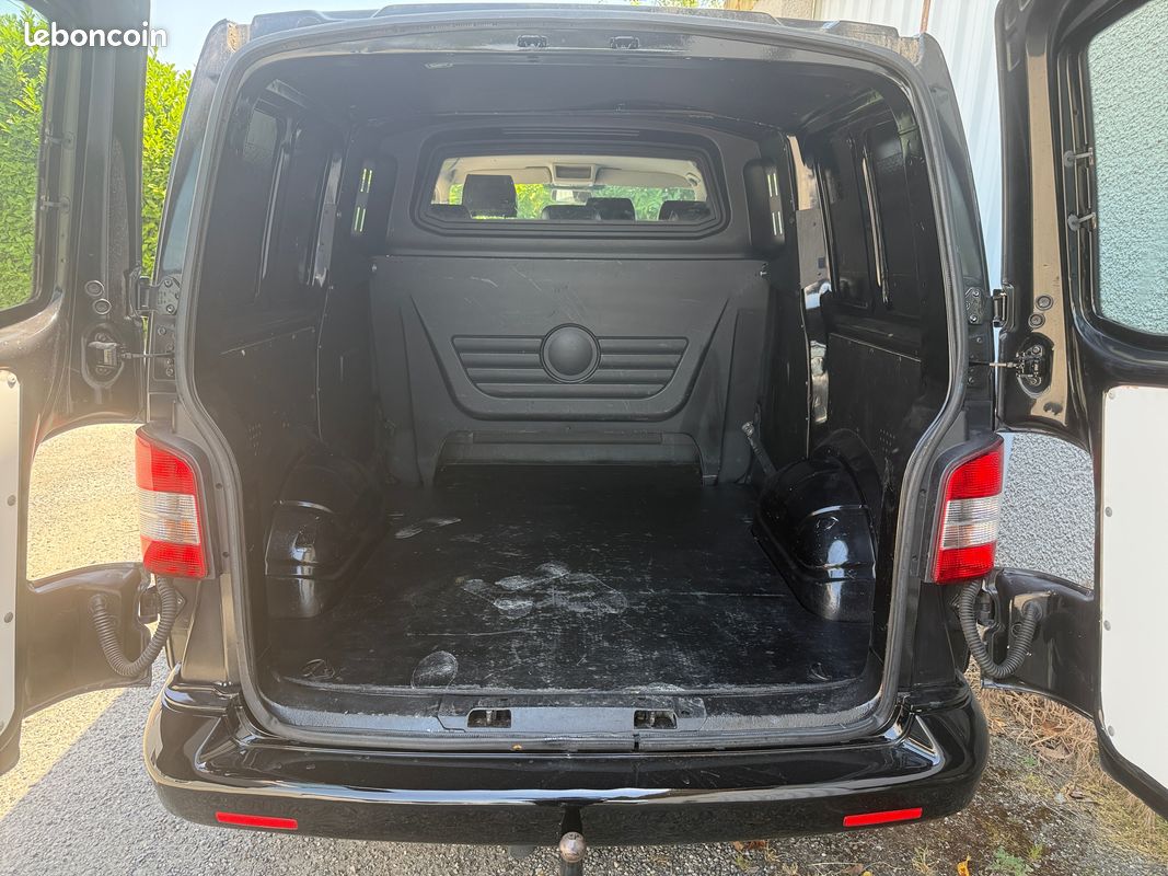 VOLKSWAGEN TRANSPORTER T5 102Ch 6 Places Climatisation Radio Garantie 12 mois (image 16)