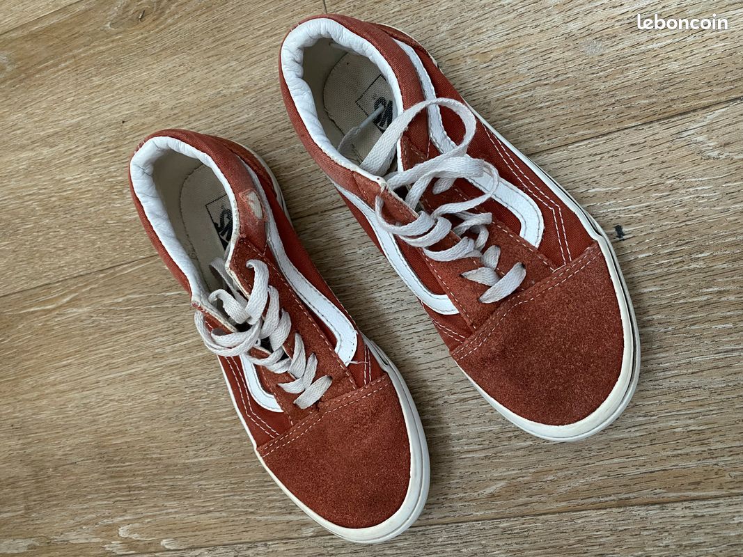 Vans (image 3)