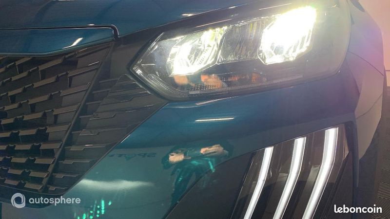 Peugeot 2008 1.2 100ch S&S Style (image 17)