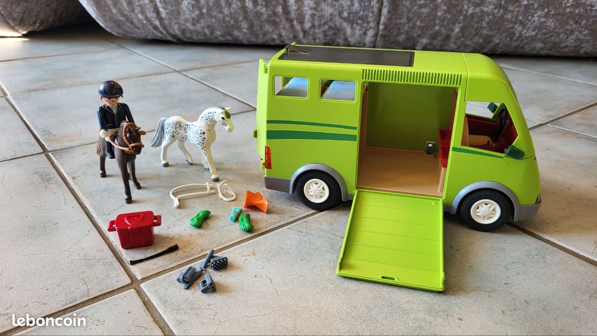 Playmobil Country 6928 "Cavalier avec van et cheval" (image 1)