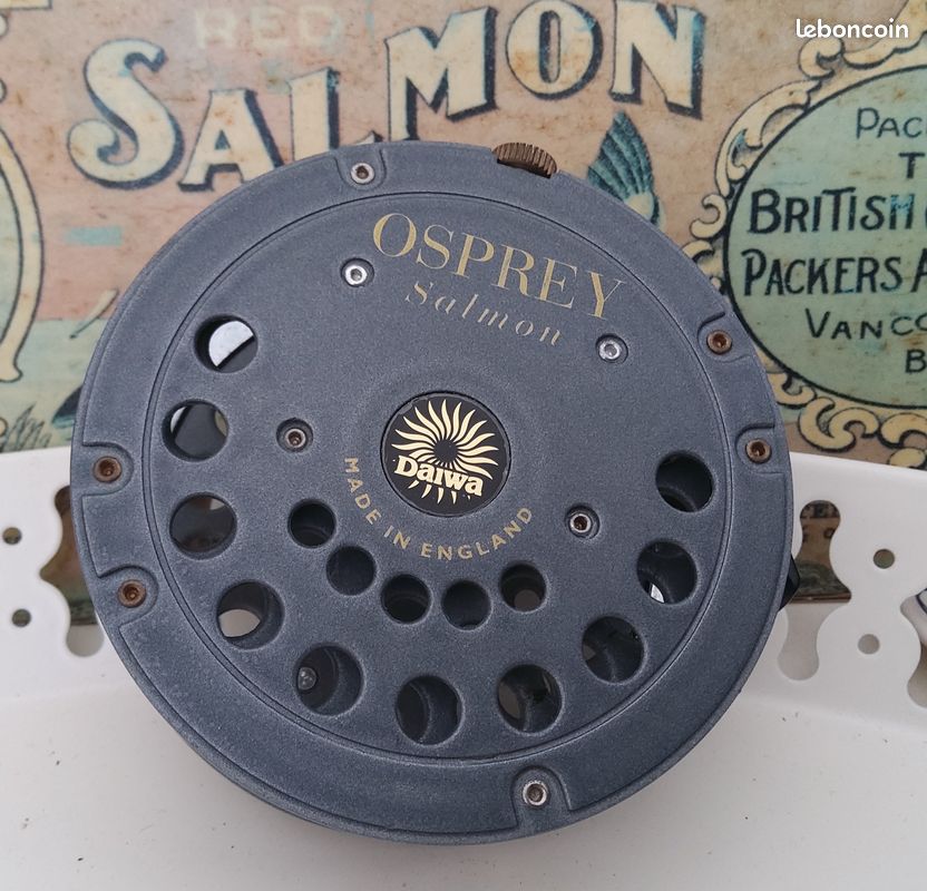 A VERY GOOD VINTAGE 3 5/8 DAIWA OSPREY TROUT FLY REEL 