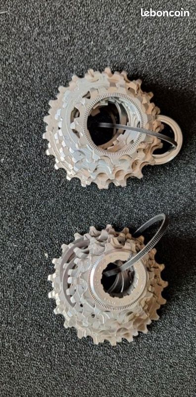 Cassette Campagnolo Record 10v 11/21 11 21 27 euros pièce environ
