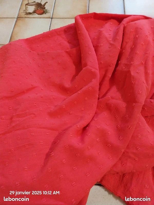 Coupon De Voile Polyester Rouge à Pois - 6 Coupons 50x140cm - Neuf Pour Couture