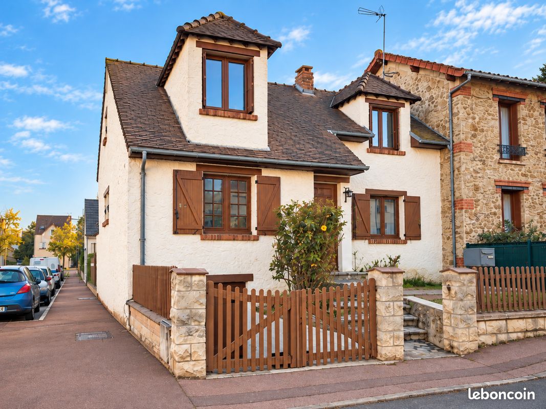 Maison 5 pièces 96 m² · à Lieusaint · 96 m² · 289 900 €