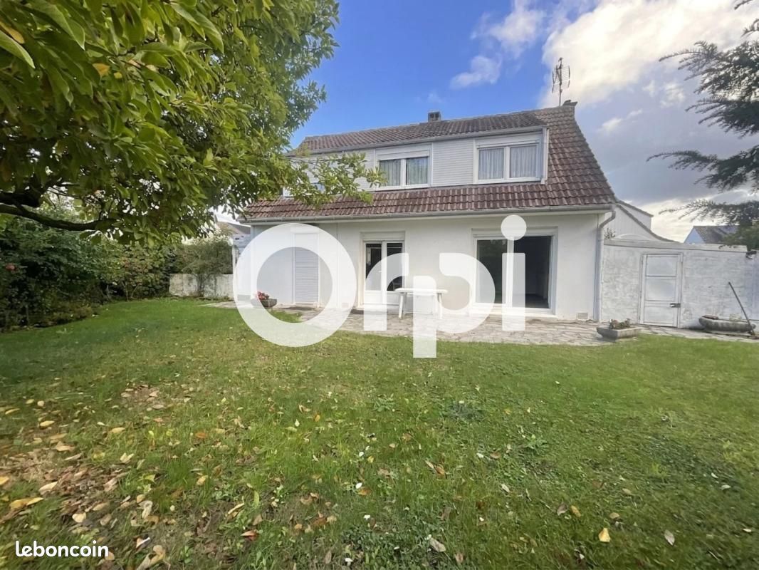 Maison 5 pièces 100 m² · à Attiches · 100 m² · 315 000 €