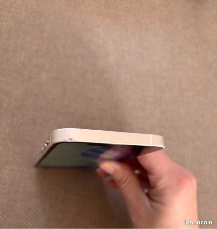 IPhone 12 Blanc (image 4)