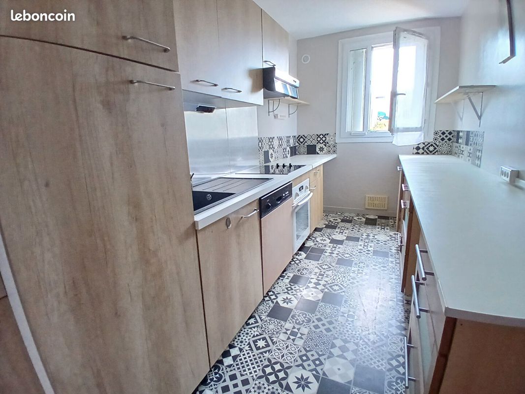 Appartement 3 pièces 70 m² · à Laval · 70 m² · 720 €/mois