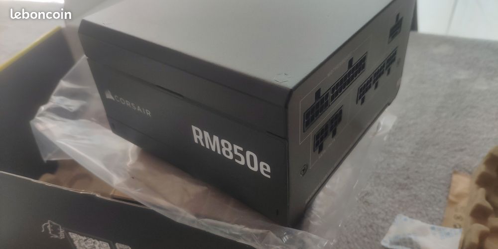 Corsair RM850e, état neuf, alimentation ATX pour PC (image 2)