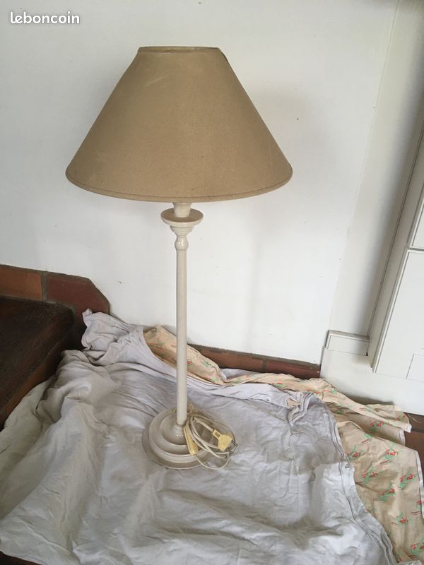 Lampe de chevet (image 1)