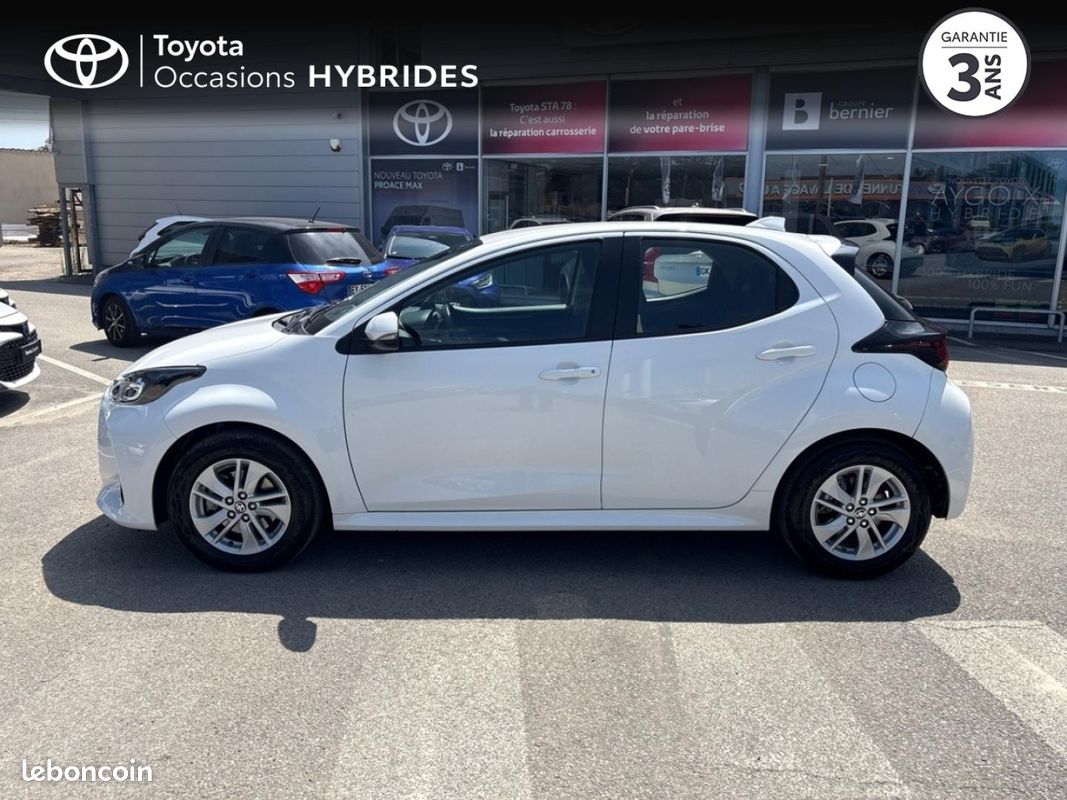 Toyota Yaris 116h Dynamic Business 5p MC24 (image 2)