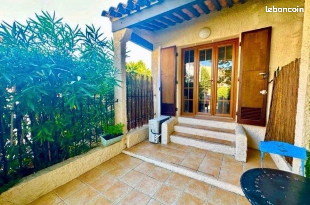 Appartement 1 pièce 23 m² · à Le Beausset · 23 m² · 680 €