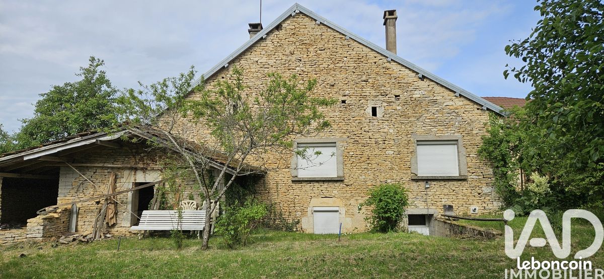 Maison 6 pièces 167 m² · à Argillières · 167 m² · 118 000 €
