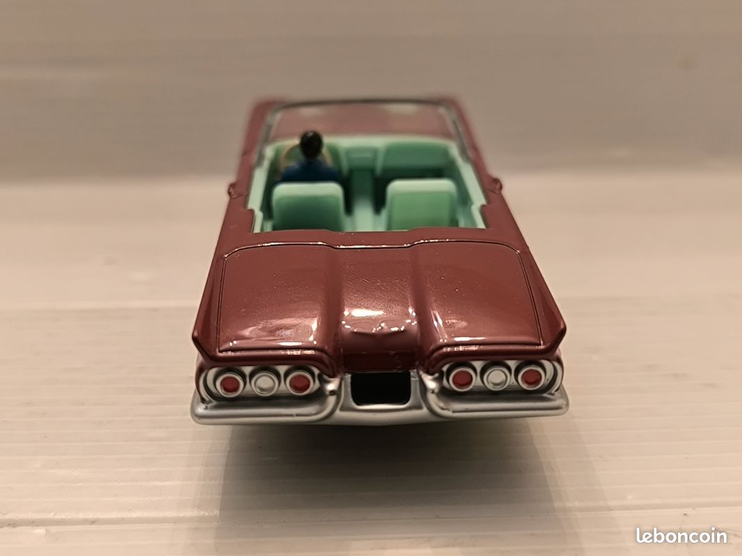 dinky toys france 1 43 ref 555 ford thunderbird avec