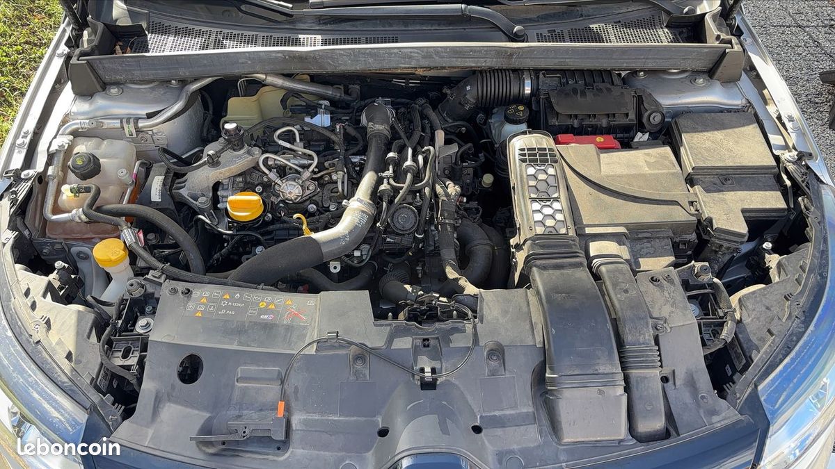 Renault Mégane 1.3 Tce 115 Limited (image 15)
