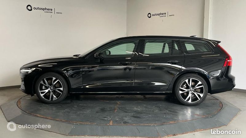 Volvo V60 B4 197ch Plus Style Dark DCT 7 (image 8)