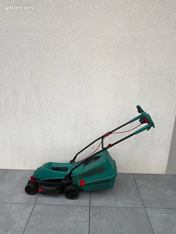 Tondeuse électrique vente pour pièce (image 1)