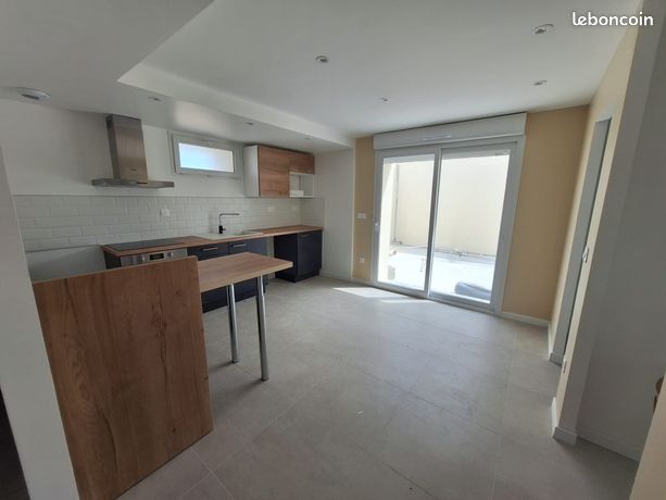 Maison de ville RENOVEE A NEUF, grand 4 pièces 91m² (107 m² au sol), terrasse & jardin