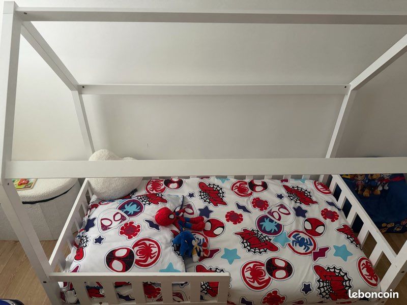 Lit cabane avec matelas neuf (image 3)