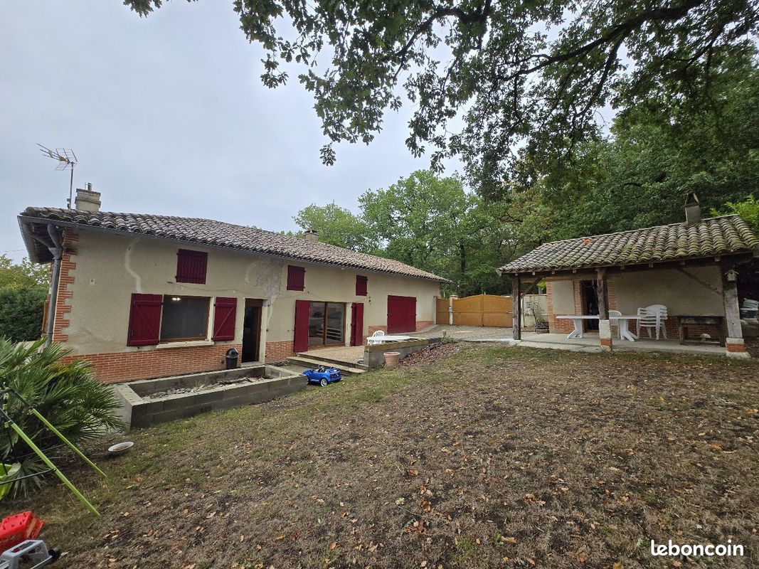 Maison 8 pièces 227 m² · à Caumont · 227 m² · 294 000 €