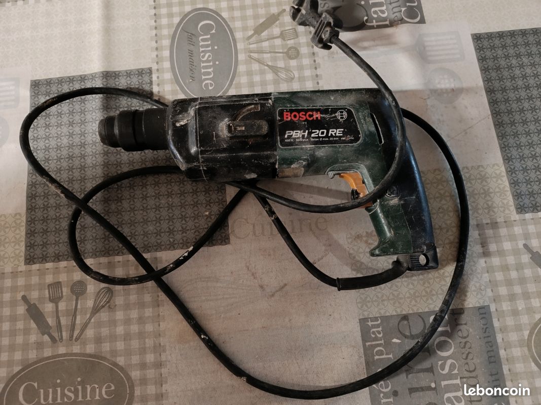 Perforateur Bosch PBH 20 RE
Fonctionne parfaitement
Envoi possible (image 1)