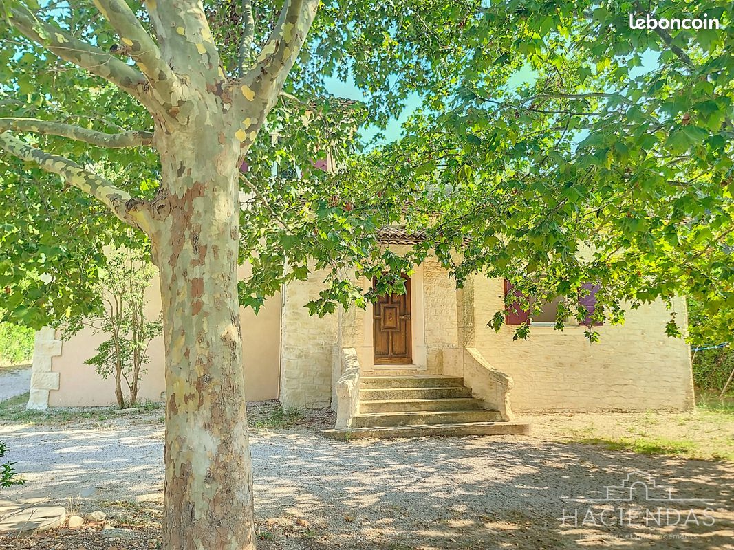 Maison 4 pièces 130 m² · à Ventabren · 130 m² · 675 000 €